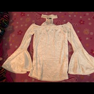 Velvet bell sleeve top with choker